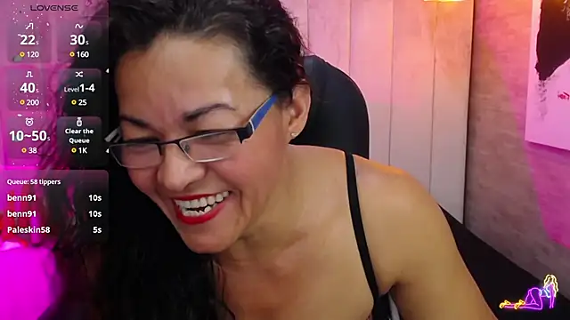 Snapshot of MaturePure chatting on 02/02/25, 06:37 MaturePure online show from 02/02/25, 06:37