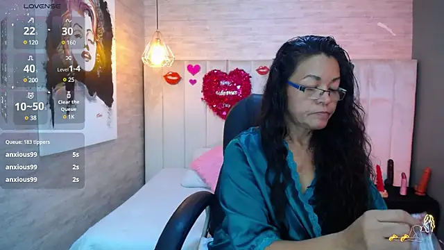 Snapshot of MaturePure chatting on 02/09/25, 03:32 MaturePure online show from 02/09/25, 03:32