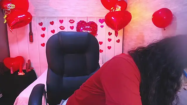 Snapshot of MaturePure chatting on 02/17/25, 07:42 MaturePure online show from 02/17/25, 07:42