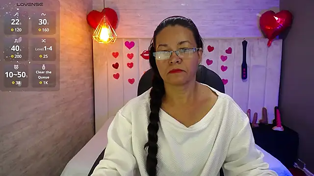 Snapshot of MaturePure chatting on 02/24/25, 06:04 MaturePure online show from 02/24/25, 06:04