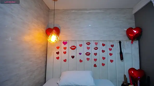 Snapshot of MaturePure chatting on 02/26/25, 08:22 MaturePure online show from 02/26/25, 08:22