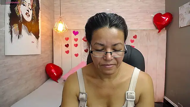 Snapshot of MaturePure chatting on 03/03/25, 04:46 MaturePure online show from 03/03/25, 04:46