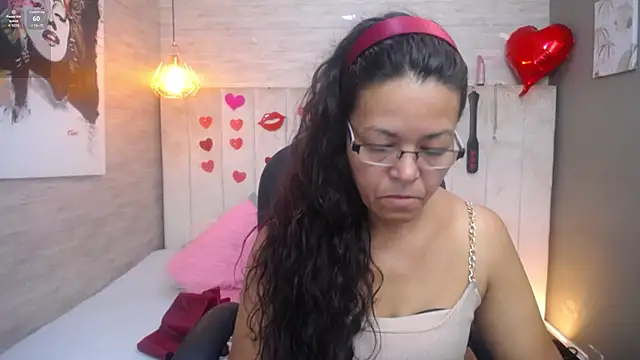 Snapshot of MaturePure chatting on 03/10/25, 07:07 MaturePure online show from 03/10/25, 07:07