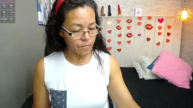 Snapshot of MaturePure chatting on 03/14/25, 07:55 MaturePure online show from 03/14/25, 07:55