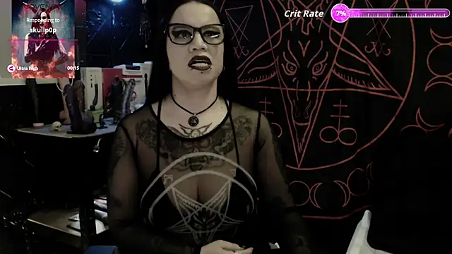 Snapshot of Evil_Queen_666 chatting on 05/03/26, 05:46 Evil Queen 666 online show from 05/03/26, 05:46