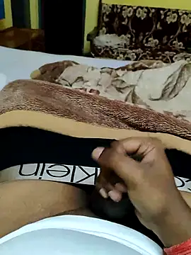 Snapshot of Brown_Munda047 chatting on 12/12/24, 07:37 Brown Munda047 online show from 12/12/24, 07:37