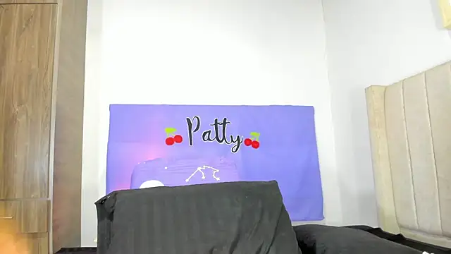 Snapshot of patty_m chatting on 02/03/25, 12:03 patty m online show from 02/03/25, 12:03