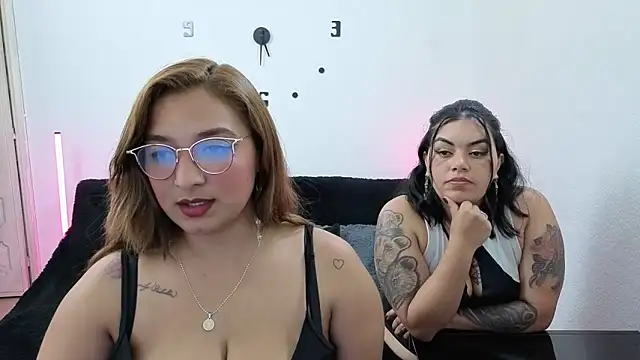 Snapshot of _sweetcarla chatting on 11/08/25, 06:07 sweetcarla online show from 11/08/25, 06:07