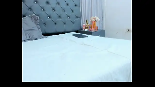 Snapshot of mariiana_murillo01 chatting on 01/05/25, 08:22 mariiana murillo01 online show from 01/05/25, 08:22