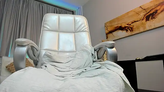 Snapshot of mariiana_murillo01 chatting on 03/08/25, 07:05 mariiana murillo01 online show from 03/08/25, 07:05