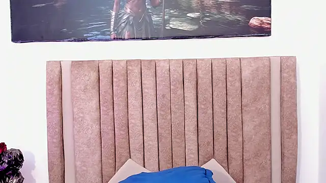 Snapshot of mariiana_murillo01 chatting on 11/27/25, 04:25 mariiana murillo01 online show from 11/27/25, 04:25