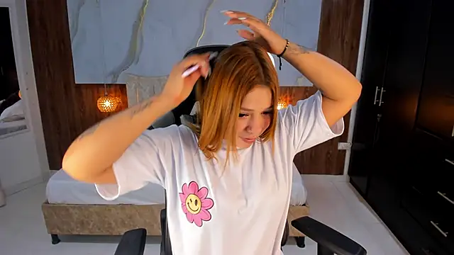 mia 18v online show from 04/16/26, 08:09