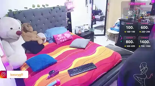 Pocahontaslovex online show from 12/18/24, 11:08