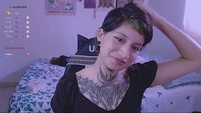 Snapshot of _Apola_77 chatting on 12/01/24, 09:04 Apola 77 online show from 12/01/24, 09:04