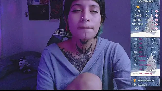 Snapshot of _Apola_77 chatting on 12/22/24, 11:41 Apola 77 online show from 12/22/24, 11:41