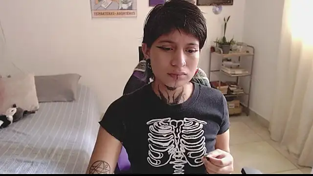 Snapshot of _Apola_77 chatting on 01/19/25, 06:21 Apola 77 online show from 01/19/25, 06:21