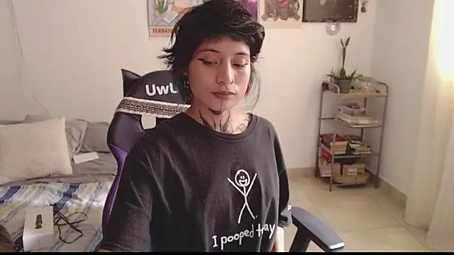 Snapshot of _Apola_77 chatting on 01/22/25, 07:24 Apola 77 online show from 01/22/25, 07:24