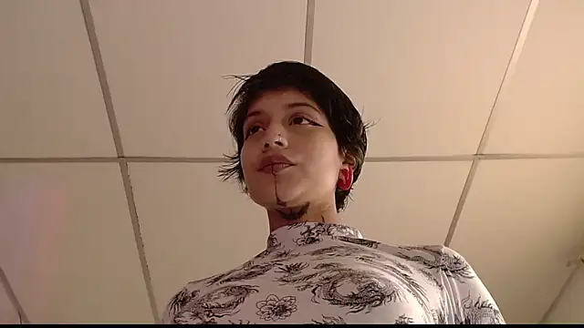 Snapshot of _Apola_77 chatting on 02/07/25, 06:24 Apola 77 online show from 02/07/25, 06:24