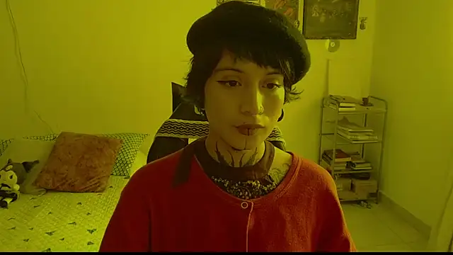 Snapshot of _Apola_77 chatting on 02/13/25, 07:42 Apola 77 online show from 02/13/25, 07:42