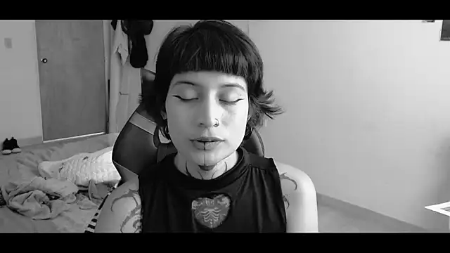 Snapshot of _Apola_77 chatting on 03/20/25, 09:13 Apola 77 online show from 03/20/25, 09:13