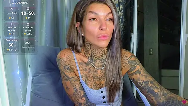 tattooedBabyy online show from 11/22/25, 08:13