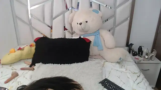 celestesouzalatin online show from 04/26/26, 09:12