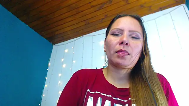 camila delarosa online show from 12/28/24, 04:20
