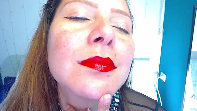 camila delarosa online show from 02/04/25, 01:06