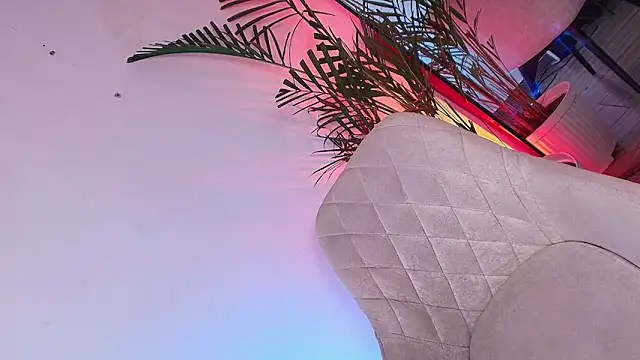 Dalila Thoms online show from 11/28/25, 06:54