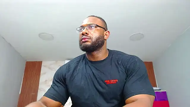 Snapshot of George_Dominator chatting on 01/25/25, 12:17 George Dominator online show from 01/25/25, 12:17