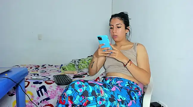 skinnyanai2 online show from 12/30/24, 07:11