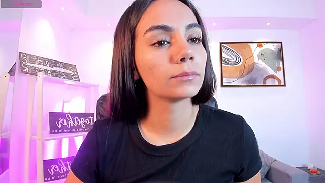 Snapshot of martina_mancini chatting on 05/18/26, 12:00 martina mancini online show from 05/18/26, 12:00