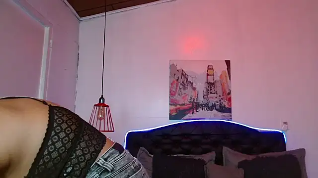 Snapshot of Dominik_girl chatting on 11/17/25, 08:47 Dominik girl online show from 11/17/25, 08:47