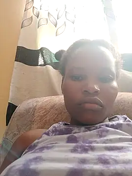 petite babe online show from 04/06/26, 12:28