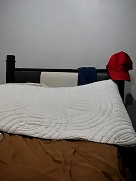 Snapshot of Potro23hotzen chatting on 12/15/25, 05:17 Potro23hotzen online show from 12/15/25, 05:17