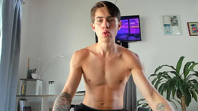 manucute 23  online show from 09/14/25, 01:54