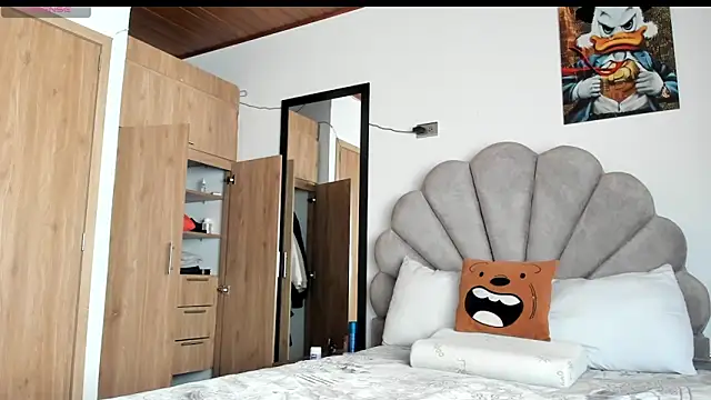 manucute 23  online show from 03/04/26, 03:29