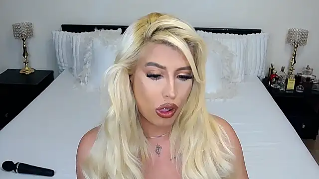 GiseleReine online show from 01/18/26, 01:15