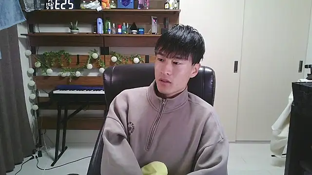 Snapshot of IroManager chatting on 10/11/25, 05:55 IroManager online show from 10/11/25, 05:55