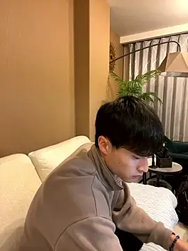 Snapshot of IroManager chatting on 10/20/25, 12:16 IroManager online show from 10/20/25, 12:16