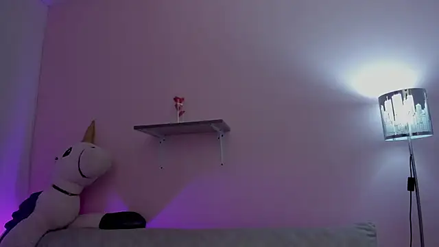 Oriana Guzman online show from 04/27/26, 03:26