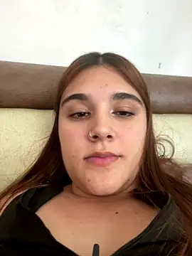 Snapshot of Magic-Smilee chatting on 10/14/25, 09:15 Magic-Smilee online show from 10/14/25, 09:15