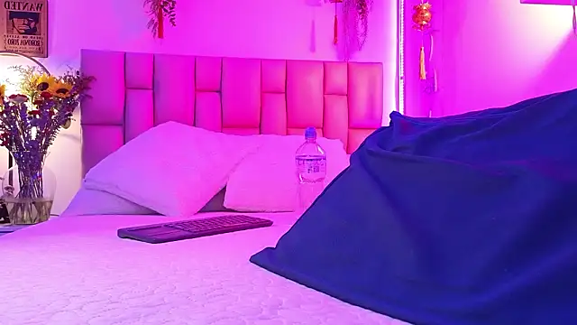 albaismynameX online show from 04/01/26, 01:41