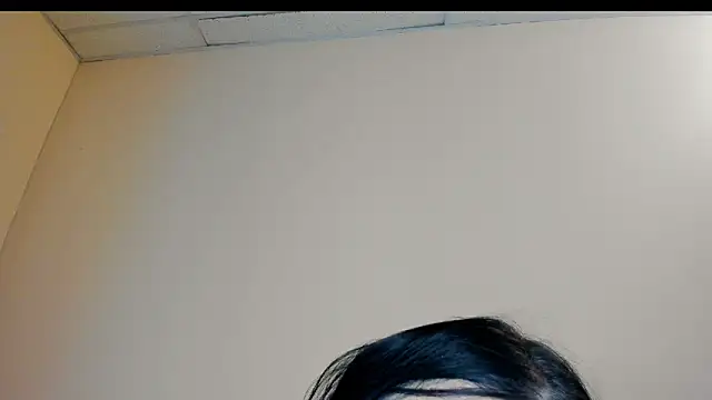 Snapshot of Wife4Cuck chatting on 06/06/26, 12:43 Wife4Cuck online show from 06/06/26, 12:43