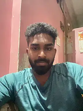 Snapshot of Handsomehunk_4U chatting on 12/05/24, 03:39 Handsomehunk 4U online show from 12/05/24, 03:39