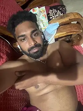 Snapshot of Handsomehunk_4U chatting on 12/07/24, 09:00 Handsomehunk 4U online show from 12/07/24, 09:00