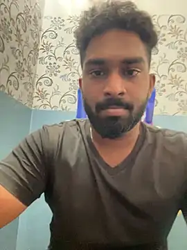 Snapshot of Handsomehunk_4U chatting on 12/08/24, 07:58 Handsomehunk 4U online show from 12/08/24, 07:58