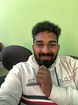 Snapshot of Handsomehunk_4U chatting on 12/13/24, 07:25 Handsomehunk 4U online show from 12/13/24, 07:25