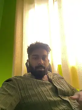 Snapshot of Handsomehunk_4U chatting on 12/18/24, 09:58 Handsomehunk 4U online show from 12/18/24, 09:58