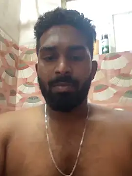 Snapshot of Handsomehunk_4U chatting on 12/19/24, 12:01 Handsomehunk 4U online show from 12/19/24, 12:01